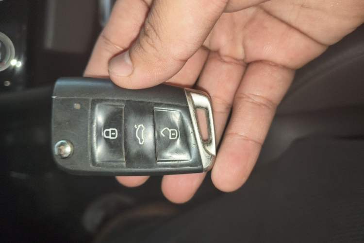 Used Volkswagen Sagitar 2019 200TSI DSG Comfort Version China VI Standard Vehicle Key