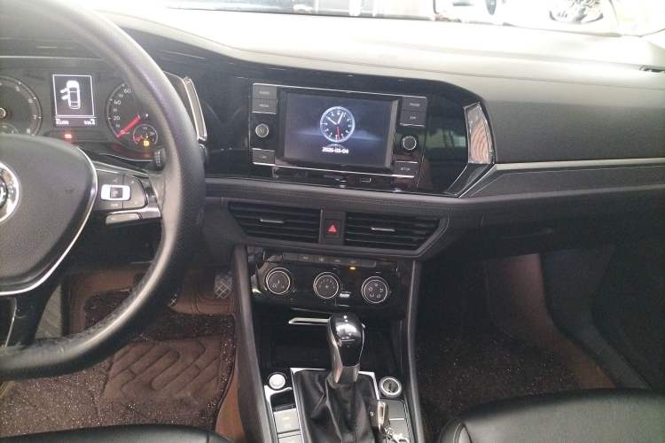 Used Volkswagen Sagitar 2019 280TSI DSG Comfort Version China VI Standard Audio And AC Panel