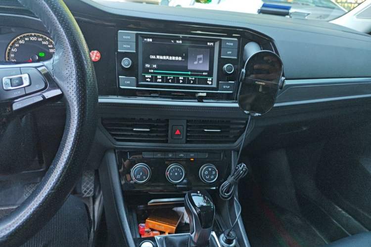 Used Volkswagen Sagitar 2019 280TSI DSG Comfort Version China VI Standard Audio And AC Panel