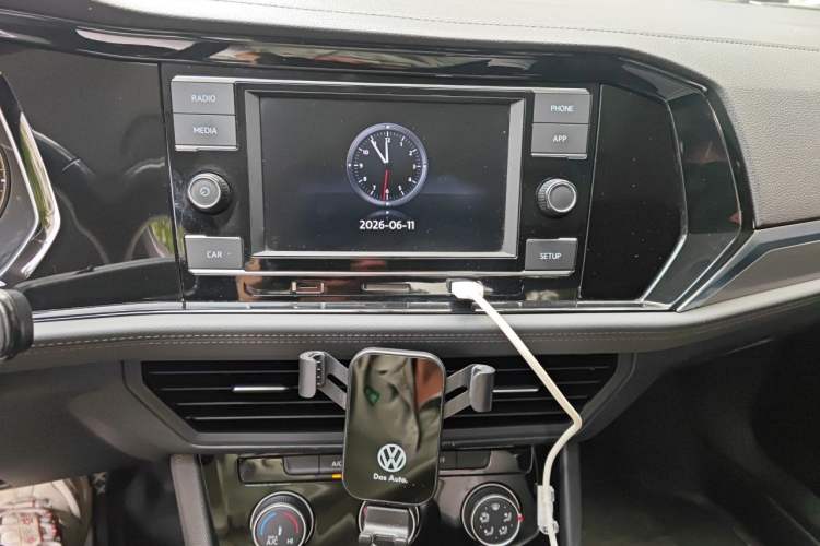 Used Volkswagen Sagitar 2019 200TSI DSG Comfort Version China VI Standard Audio And AC Panel