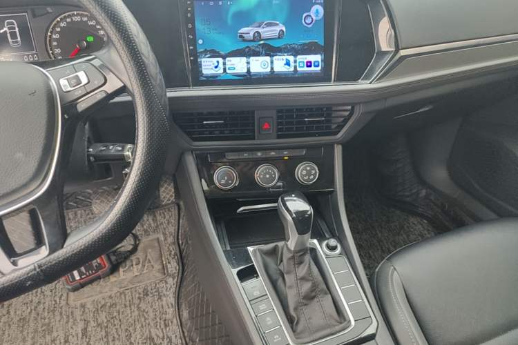 Used Volkswagen Sagitar 2019 200TSI DSG Comfort Version China VI Standard Audio And AC Panel