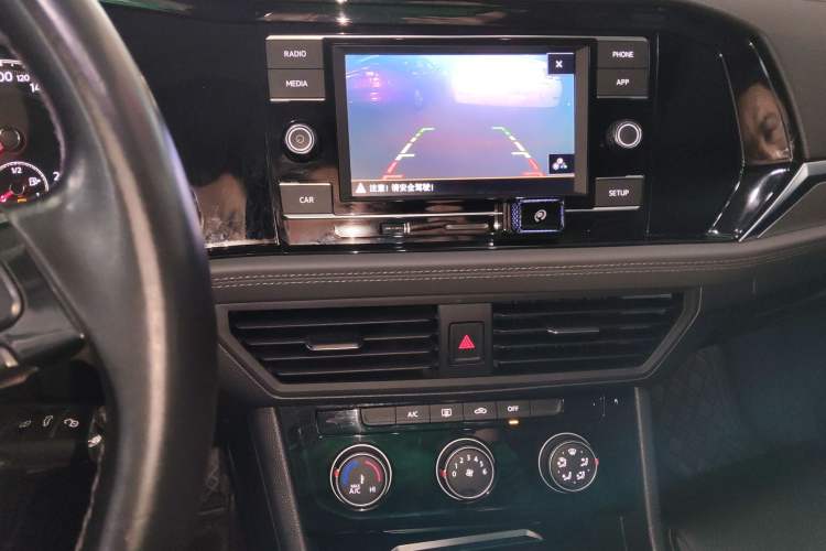 Used Volkswagen Sagitar 2019 200TSI DSG Comfort Version China V Standard Audio And AC Panel