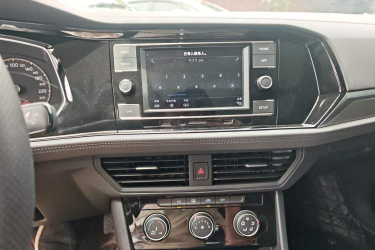 Used Volkswagen Sagitar 2019 200TSI DSG Comfort Version China VI Standard Audio And AC Panel