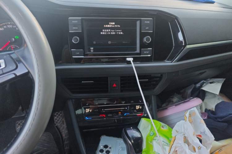 Used Volkswagen Sagitar 2019 280TSI DSG Luxury Model China V Emission Standard Audio And AC Panel