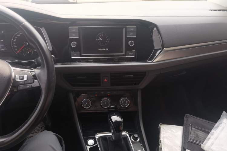 Used Volkswagen Sagitar 2019 280TSI DSG Comfort Version China VI Standard Audio And AC Panel