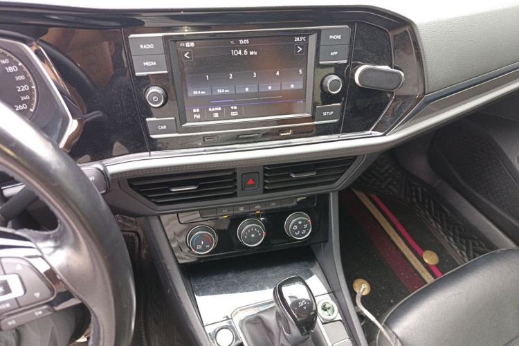 Used Volkswagen Sagitar 2019 280TSI DSG Comfort Version China VI Standard Audio And AC Panel