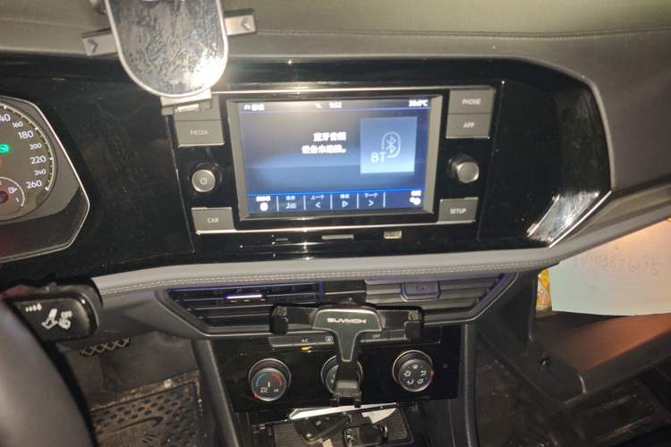 Used Volkswagen Sagitar 2019 200TSI DSG Comfort Version China VI Standard Audio And AC Panel