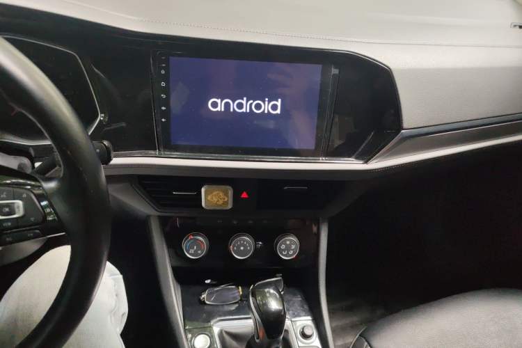 Used Volkswagen Sagitar 2019 280TSI DSG Comfort Version China VI Standard Audio And AC Panel