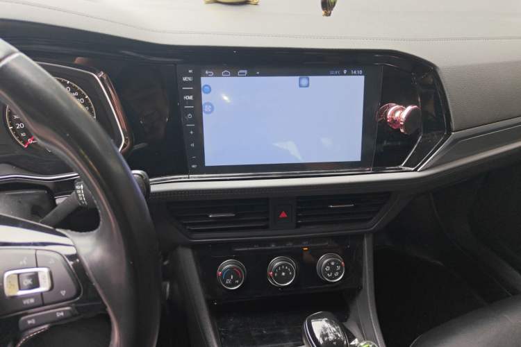 Used Volkswagen Sagitar 2019 280TSI DSG Comfort Version China VI Standard Audio And AC Panel
