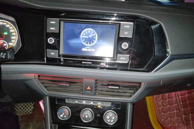 Used Volkswagen Sagitar 2019 200TSI DSG Comfort Version China VI Standard Audio And AC Panel
