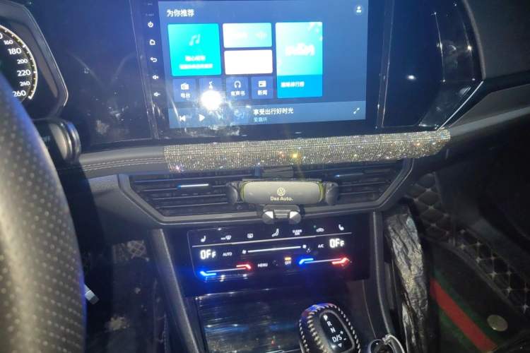Used Volkswagen Sagitar 2019 280TSI DSG Comfort Version China V Standard Audio And AC Panel