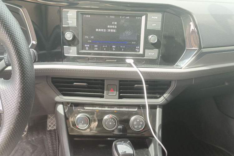Used Volkswagen Sagitar 2019 280TSI DSG Comfort Version China VI Standard Audio And AC Panel