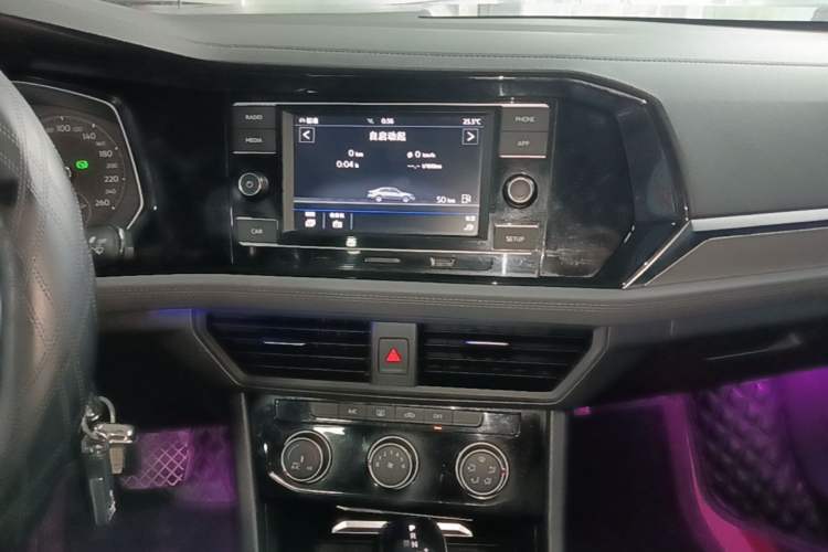 Used Volkswagen Sagitar 2019 280TSI DSG Comfort Version China VI Standard Audio And AC Panel