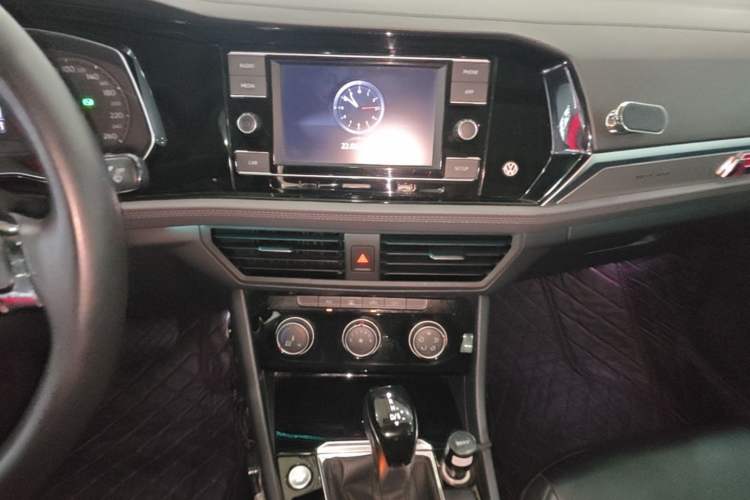 Used Volkswagen Sagitar 2019 200TSI DSG Comfort Version China VI Standard Audio And AC Panel