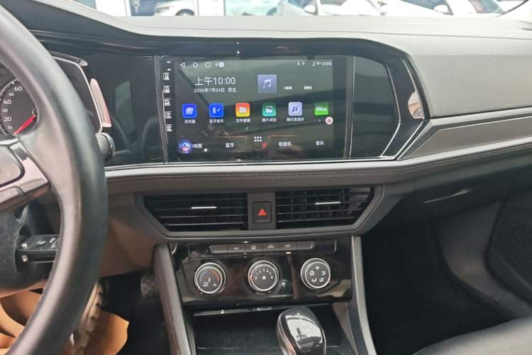 Used Volkswagen Sagitar 2019 200TSI DSG Comfort Version China VI Standard Audio And AC Panel