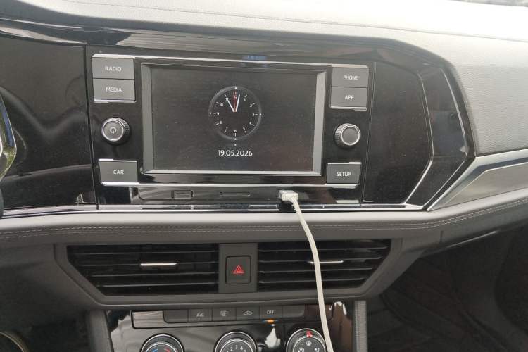 Used Volkswagen Sagitar 2019 200TSI DSG Comfort Version China VI Standard Audio And AC Panel