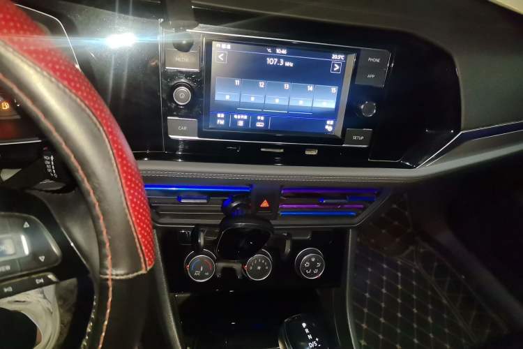 Used Volkswagen Sagitar 2019 280TSI DSG Comfort Version China VI Standard Audio And AC Panel