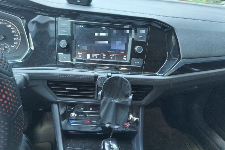 Used Volkswagen Sagitar 2019 280TSI DSG Luxury Version China VI Standard Audio And AC Panel