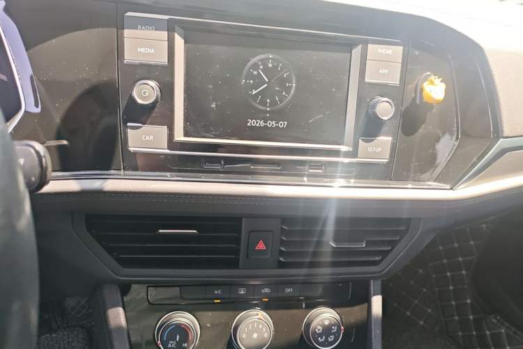 Used Volkswagen Sagitar 2019 200TSI DSG Comfort Version China VI Standard Audio And AC Panel