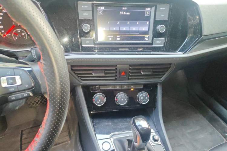Used Volkswagen Sagitar 2019 280TSI DSG Comfort Version China VI Standard Audio And AC Panel