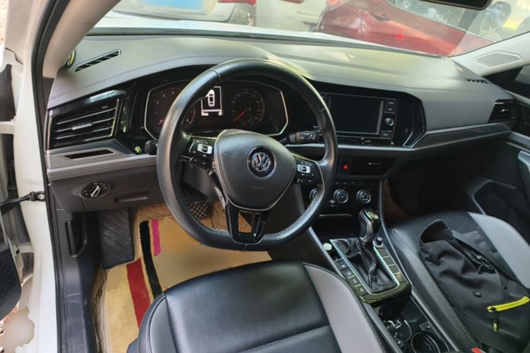 Used Volkswagen Sagitar 2019 280TSI DSG Comfort Version China VI Standard Center Console