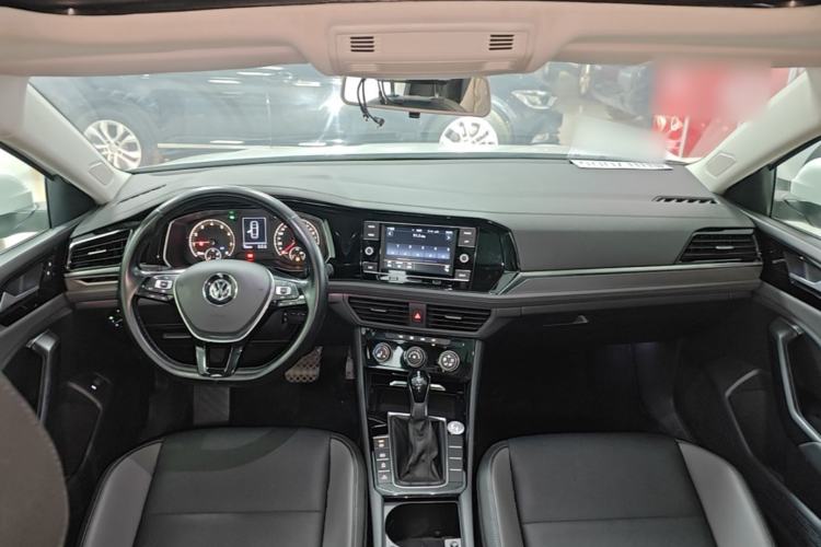 Used Volkswagen Sagitar 2019 280TSI DSG Comfort Version China VI Standard Center Console