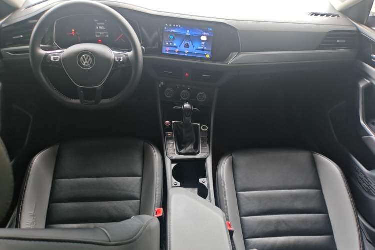 Used Volkswagen Sagitar 2019 280TSI DSG Comfort Version China V Standard Center Console