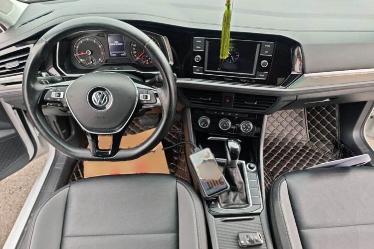 Used Volkswagen Sagitar 2019 280TSI DSG Comfort Version China VI Standard Center Console