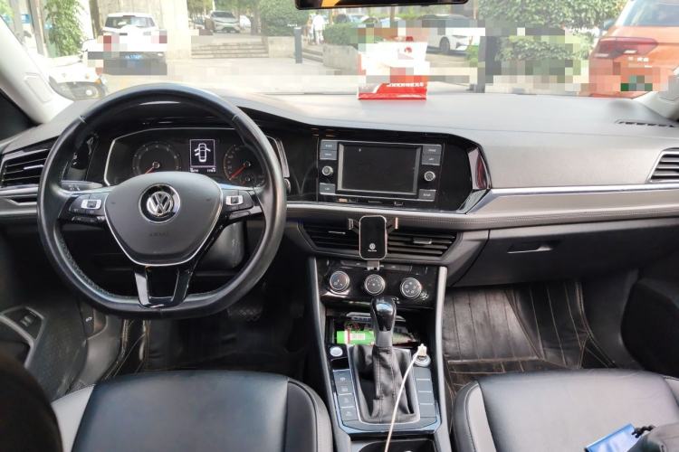 Used Volkswagen Sagitar 2019 280TSI DSG Comfort Version China VI Standard Center Console