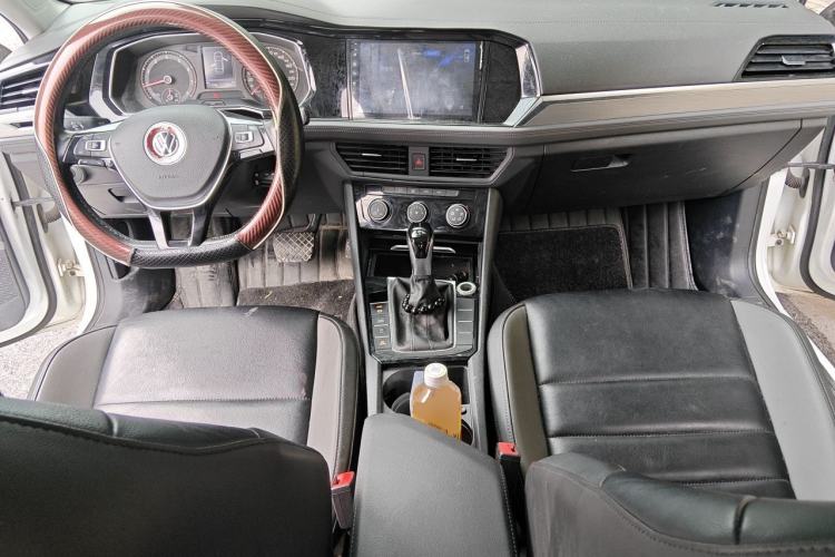 Used Volkswagen Sagitar 2019 280TSI DSG Comfort Version China VI Standard Center Console
