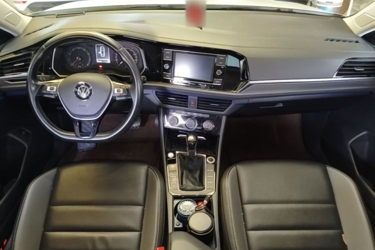 Used Volkswagen Sagitar 2019 280TSI DSG Comfort Version China VI Standard Center Console