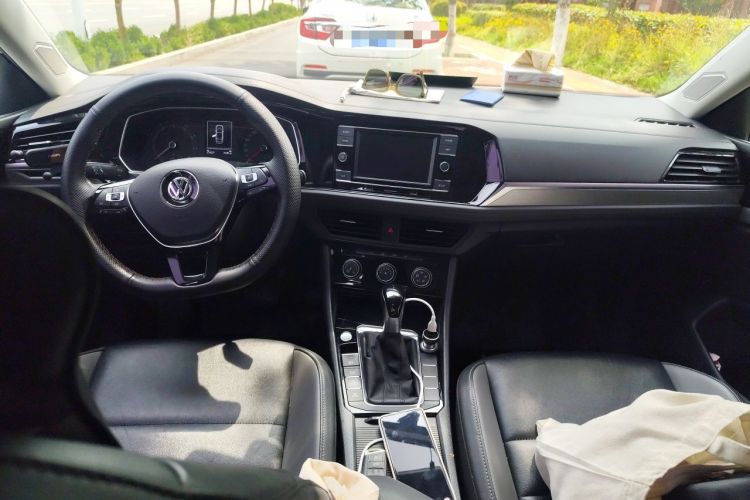Used Volkswagen Sagitar 2019 280TSI DSG Comfort Version China VI Standard Center Console