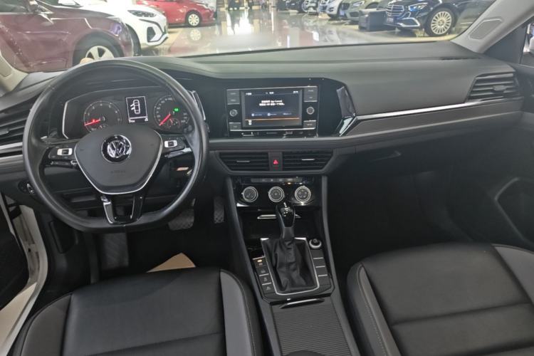 Used Volkswagen Sagitar 2019 280TSI DSG Comfort Version China V Standard Center Console