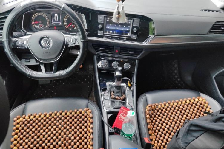 Used Volkswagen Sagitar 2019 280TSI DSG Comfort Version China VI Standard Center Console
