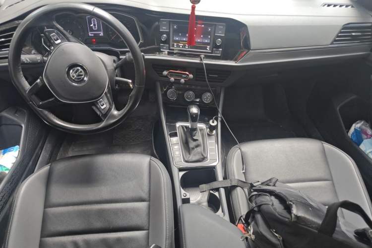 Used Volkswagen Sagitar 2019 280TSI DSG Comfort Version China VI Standard Center Console