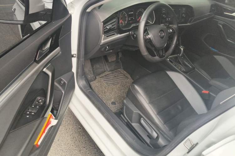 Used Volkswagen Sagitar 2019 280TSI DSG Comfort Version China VI Standard Driver Seat