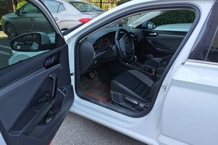 Used Volkswagen Sagitar 2019 280TSI DSG Comfort Version China VI Standard Driver Seat