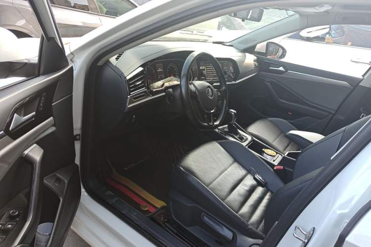 Used Volkswagen Sagitar 2019 200TSI DSG Comfort Version China VI Standard Driver Seat