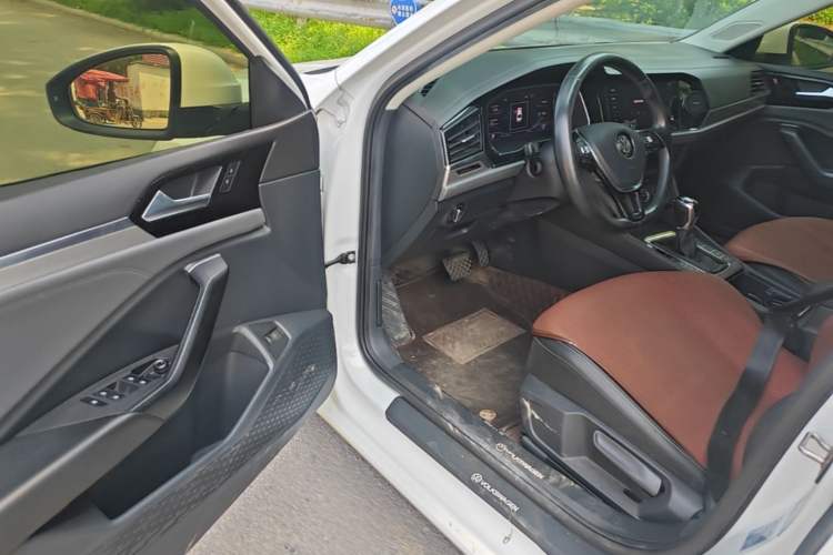 Used Volkswagen Sagitar 2019 200TSI DSG Comfort Version China VI Standard Driver Seat