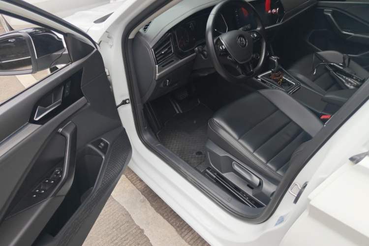 Used Volkswagen Sagitar 2019 280TSI DSG Comfort Version China VI Standard Driver Seat