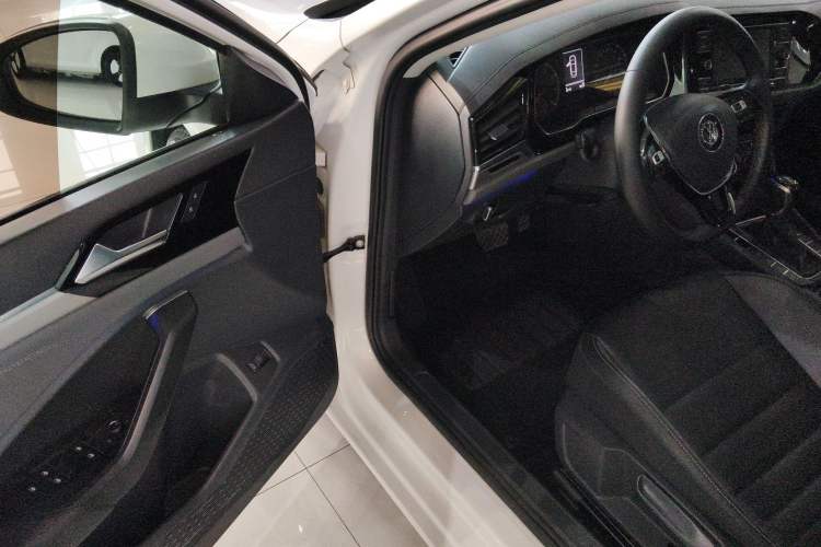 Used Volkswagen Sagitar 2019 280TSI DSG Comfort Version China VI Standard Driver Seat