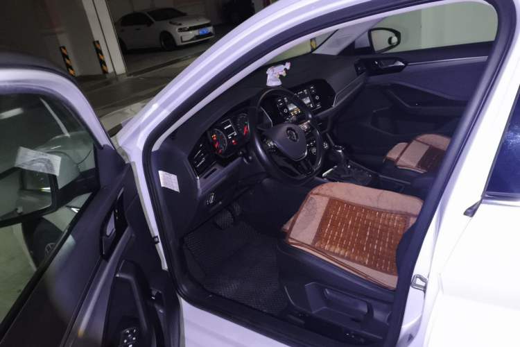Used Volkswagen Sagitar 2019 280TSI DSG Comfort Version China VI Standard Driver Seat