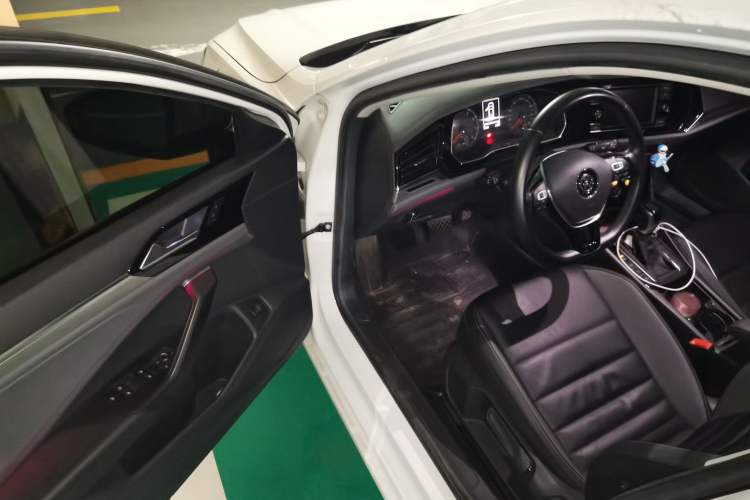 Used Volkswagen Sagitar 2019 280TSI DSG Comfort Version China VI Standard Driver Seat