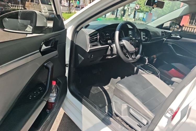 Used Volkswagen Sagitar 2019 200TSI DSG Comfort Version China VI Standard Driver Seat