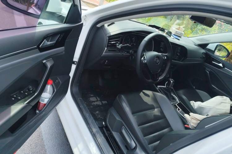 Used Volkswagen Sagitar 2019 280TSI DSG Comfort Version China VI Standard Driver Seat