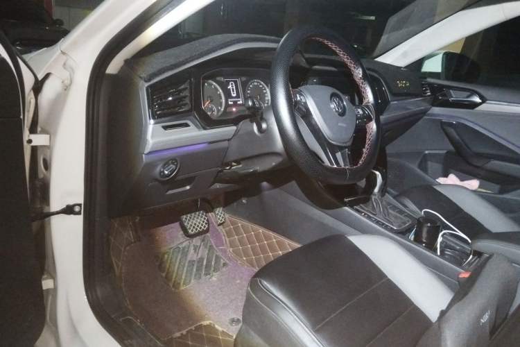 Used Volkswagen Sagitar 2019 280TSI DSG Comfort Version China VI Standard Driver Seat