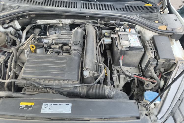 Used Volkswagen Sagitar 2019 280TSI DSG Comfort Version China VI Standard Engine Bay