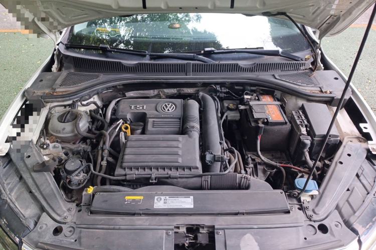 Used Volkswagen Sagitar 2019 280TSI DSG Comfort Version China VI Standard Engine Bay