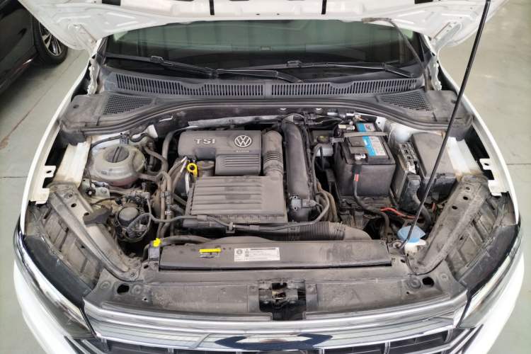 Used Volkswagen Sagitar 2019 280TSI DSG Comfort Version China VI Standard Engine Bay