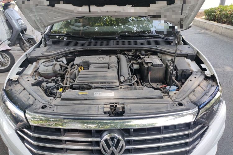 Used Volkswagen Sagitar 2019 200TSI DSG Comfort Version China VI Standard Engine Bay